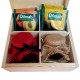 Herbaciarka zestaw prezentowy ze słodkościami dla Nauczyciela personalizowana szkatułka kuferek - zestaw 2, wzór 1