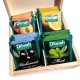 Herbaciarka zestaw prezentowy ze słodkościami dla Nauczyciela personalizowana szkatułka kuferek - zestaw 3, wzór 2