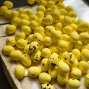 Mini jajka nakrapiane 1,8cm /100szt KR402