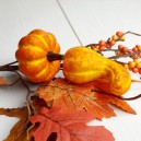 Długa gałązka jesienna z dynią, tykwą, liściami i jagódkami - 45cm - BET1431